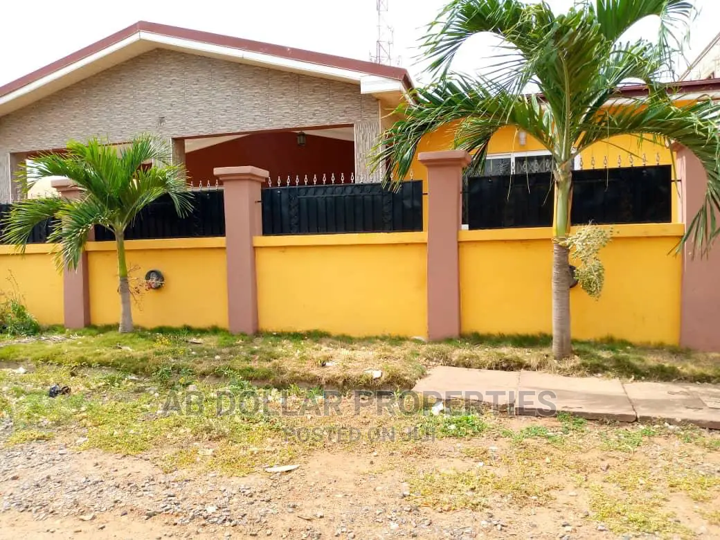 3bdrm House in Spintex for rent