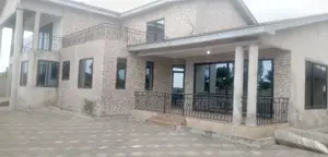 5bdrm Duplex in De-Icons Real Estate, Awutu Senya East Municipal