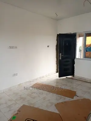 1bdrm House in New Town for rent