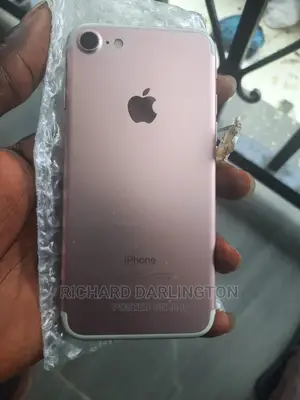 Apple iPhone 7 128 GB Gold