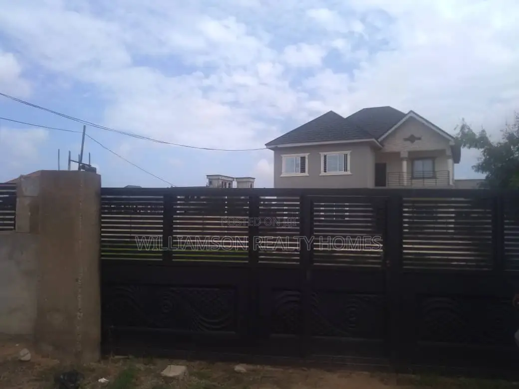 4bdrm Duplex in Regimanuel Estate, Spintex for rent