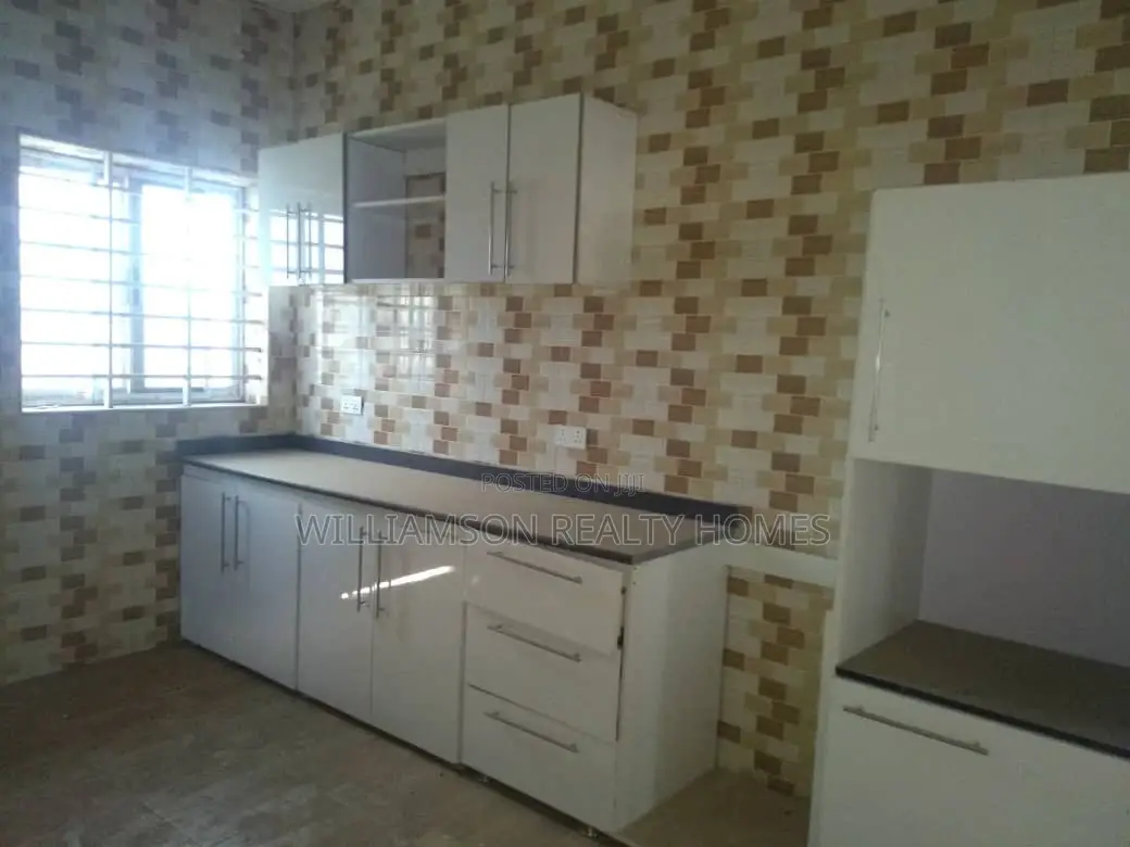 4bdrm Duplex in Regimanuel Estate, Spintex for rent
