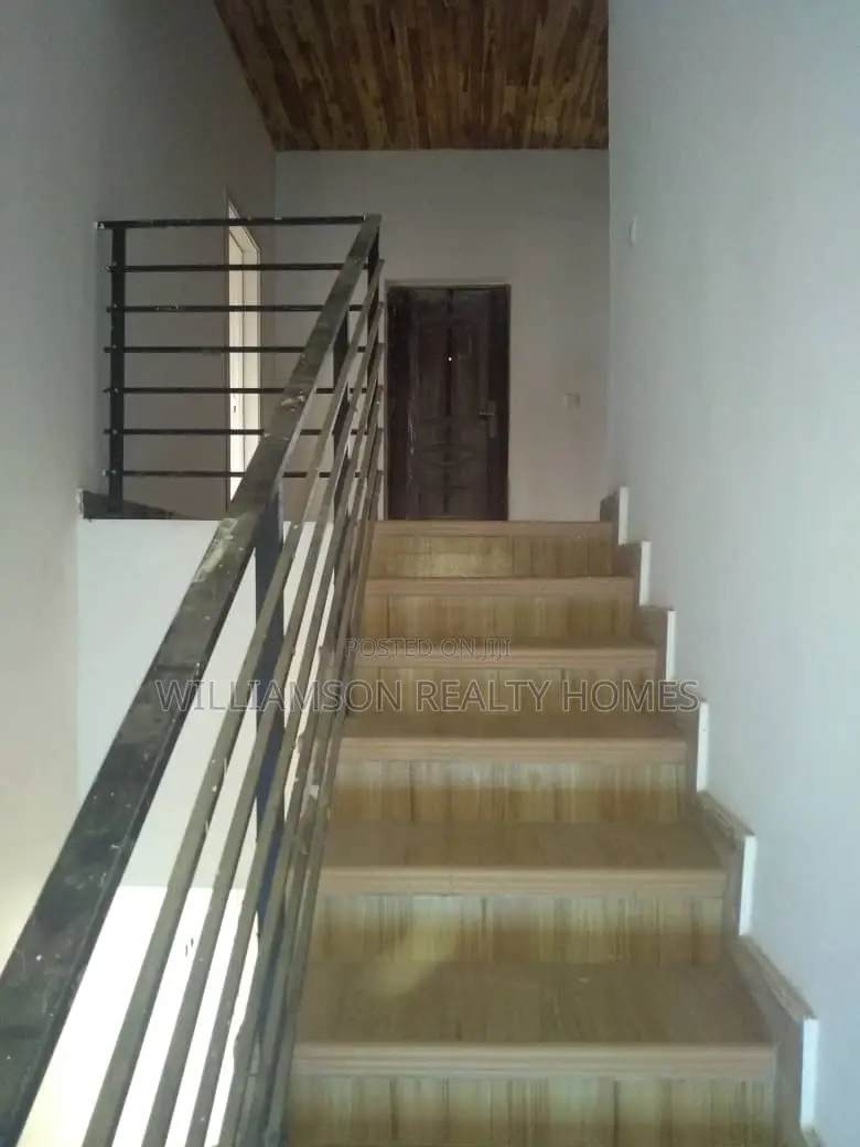 4bdrm Duplex in Regimanuel Estate, Spintex for rent