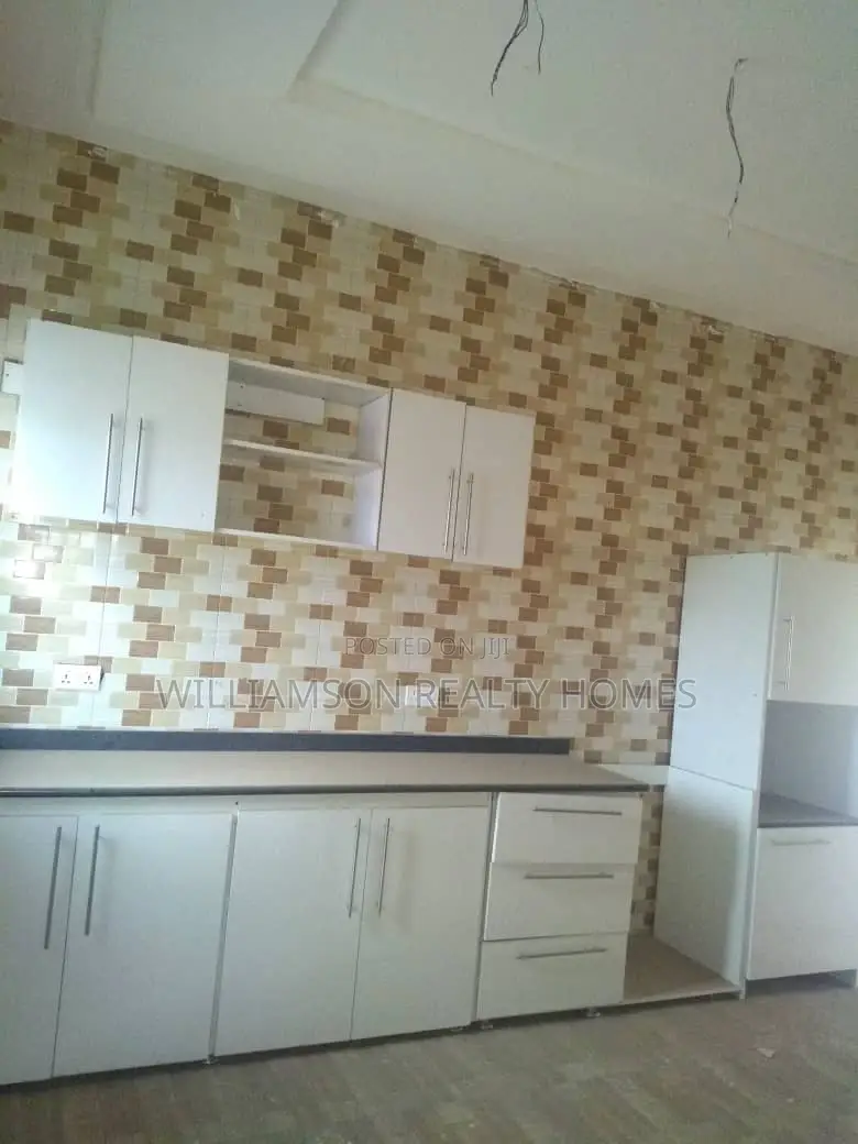 4bdrm Duplex in Regimanuel Estate, Spintex for rent