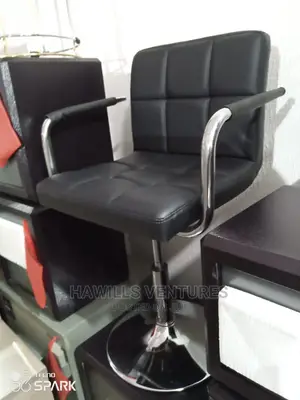 Arm Rest Bar Chair