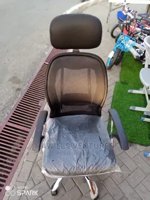 TC Strata Mesh Chair