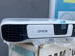 This Epson EB X41 Projector Comes With 1024x 768 Resolutions