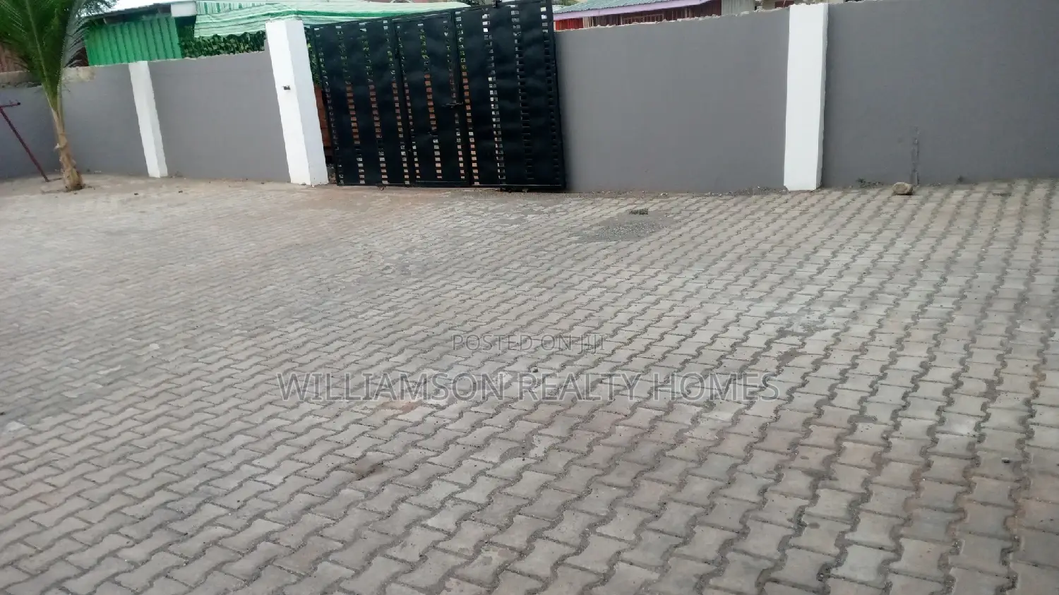 1bdrm Apartment in Hfc Estate Area, for rent
