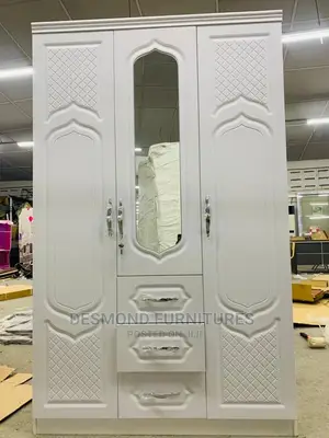 Three Doors Wardrobe With a Mirror (9823)