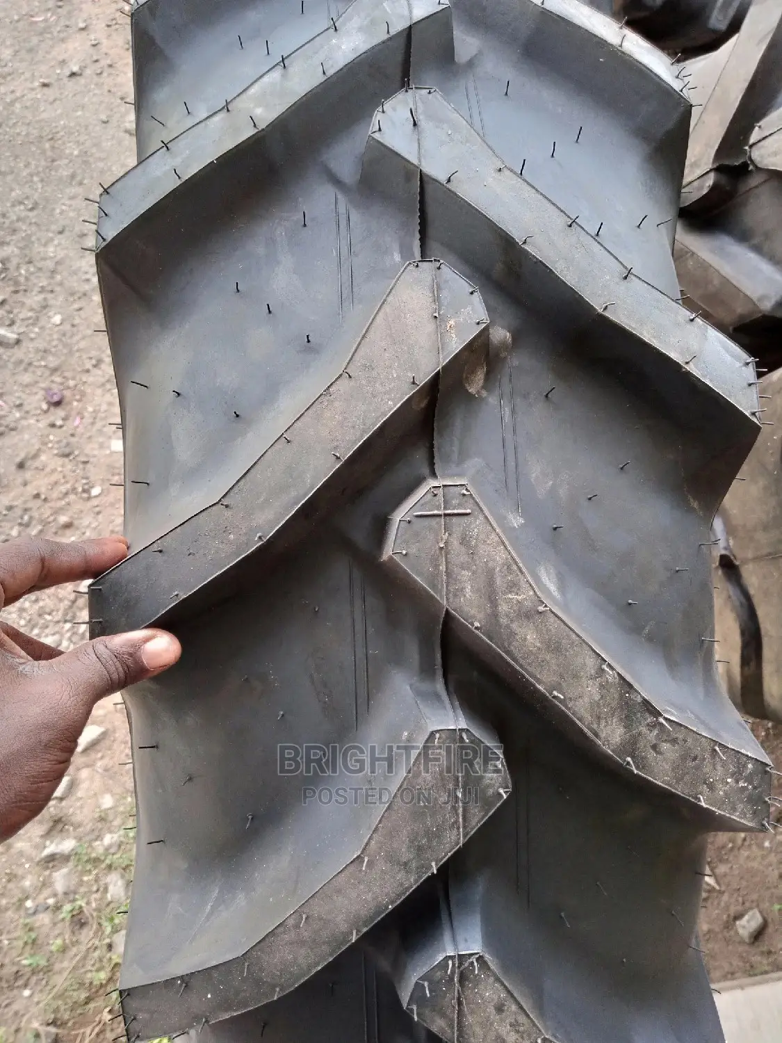 12.4-24 TRACTOR Front Tire