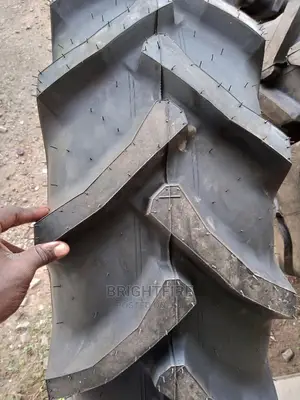 12.4-24 TRACTOR Front Tire