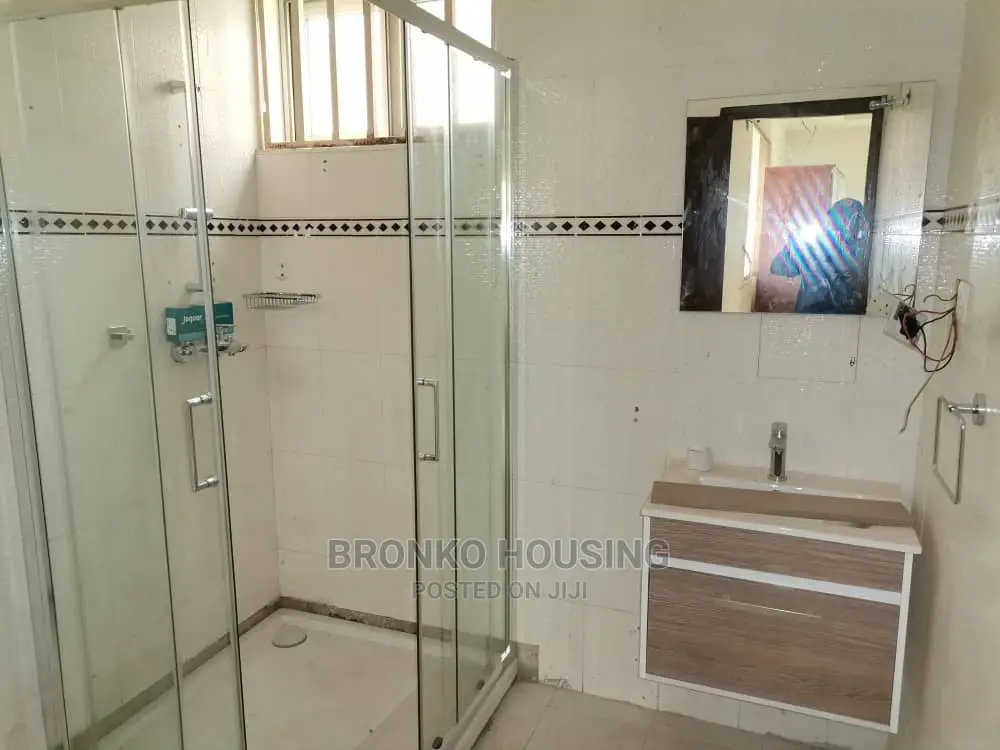 5bdrm House in Bronko Housing, North Ridge for Rent