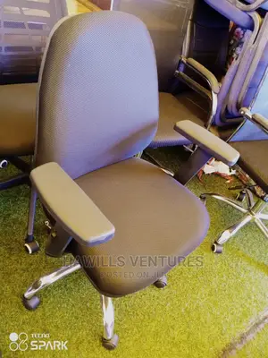 Wellpoint Black Chair