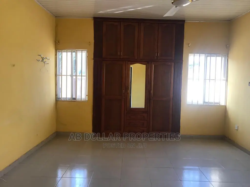3bdrm House in Spintex for rent