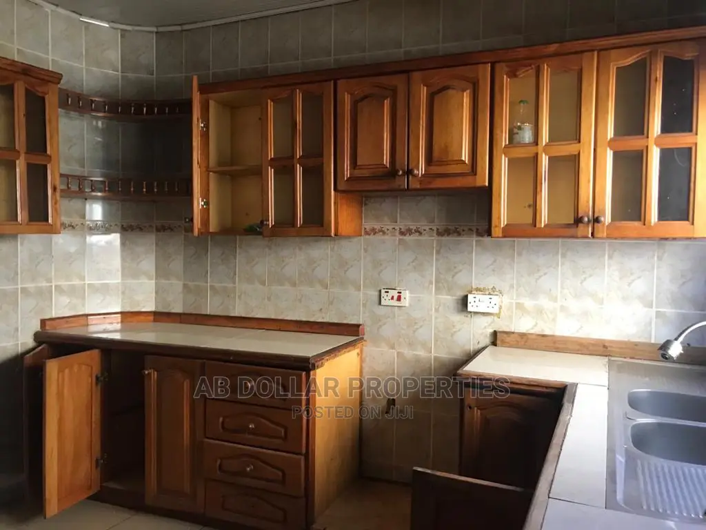 3bdrm House in Spintex for rent