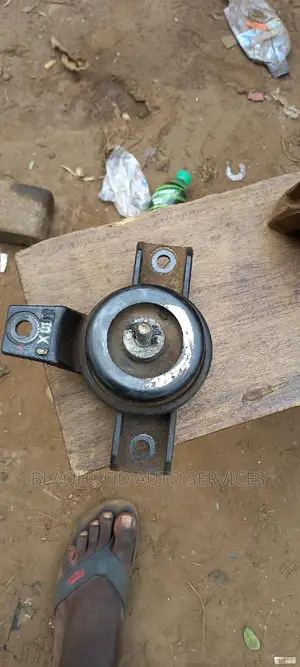 Kia Sorrento/Santa Fe Top Engine Seat/Mount Available