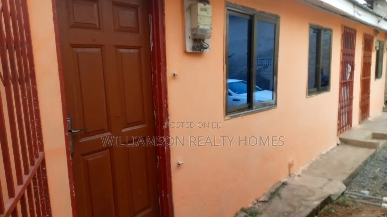 1bdrm Apartment in Community 18, Spintex for rent