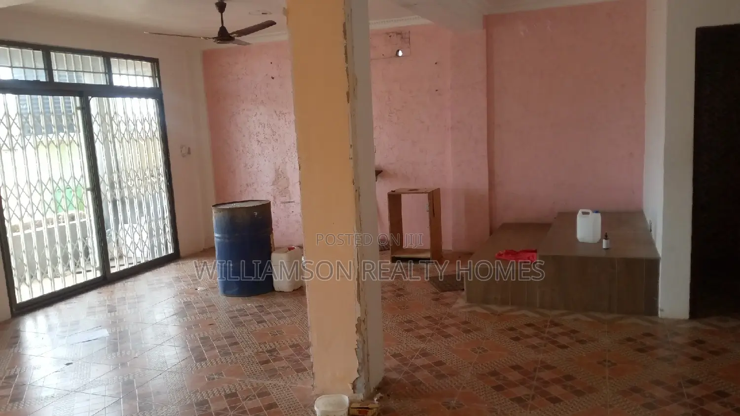 Double/Commercial Shop 4rent,Spintex