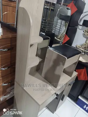 Dressing Table With Mirror