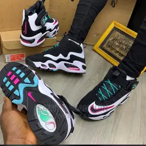 Nike Sneaker