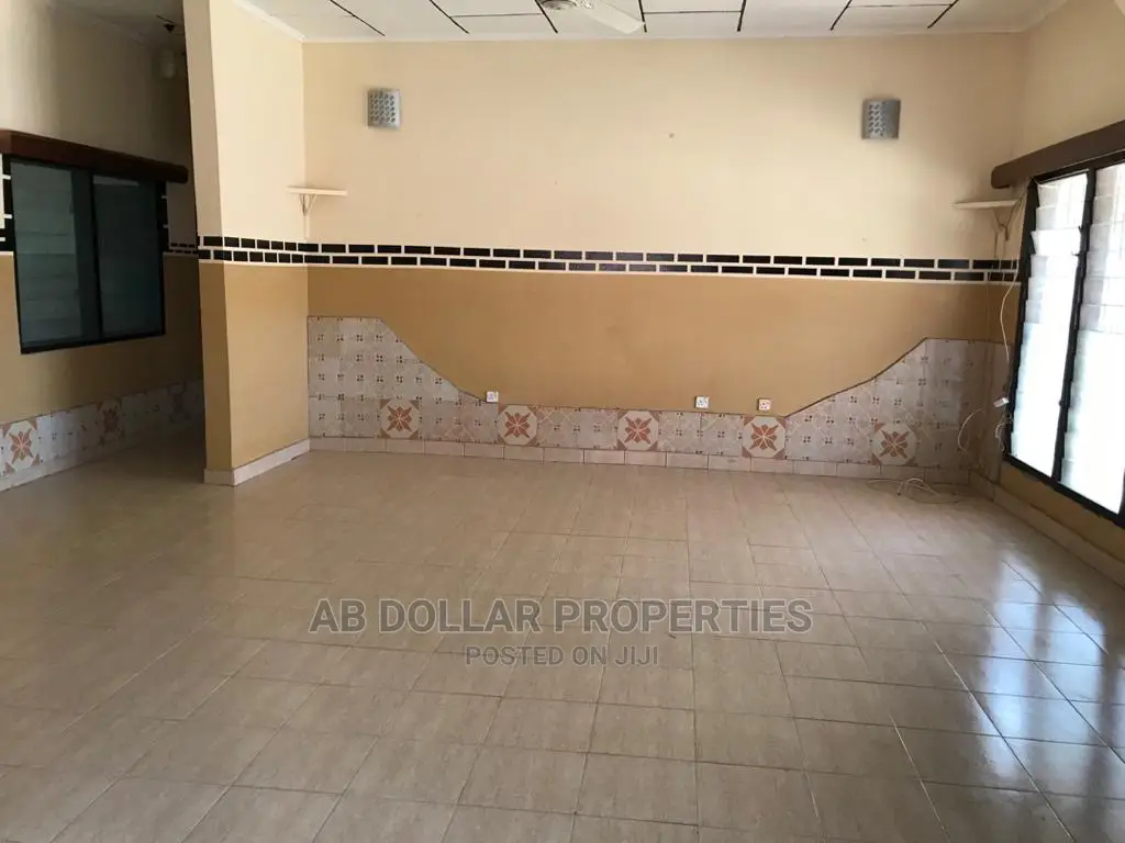 4bdrm House in Spintex for Rent