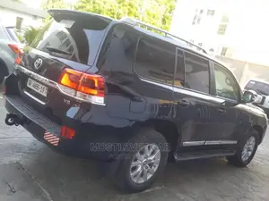 Car for Rent . Toyota Landcruisers for Rent in Ghana