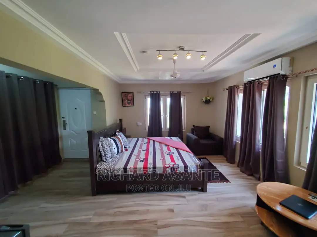 Executive Apartment for Daily Booking at McCarthy/Weija Junc
