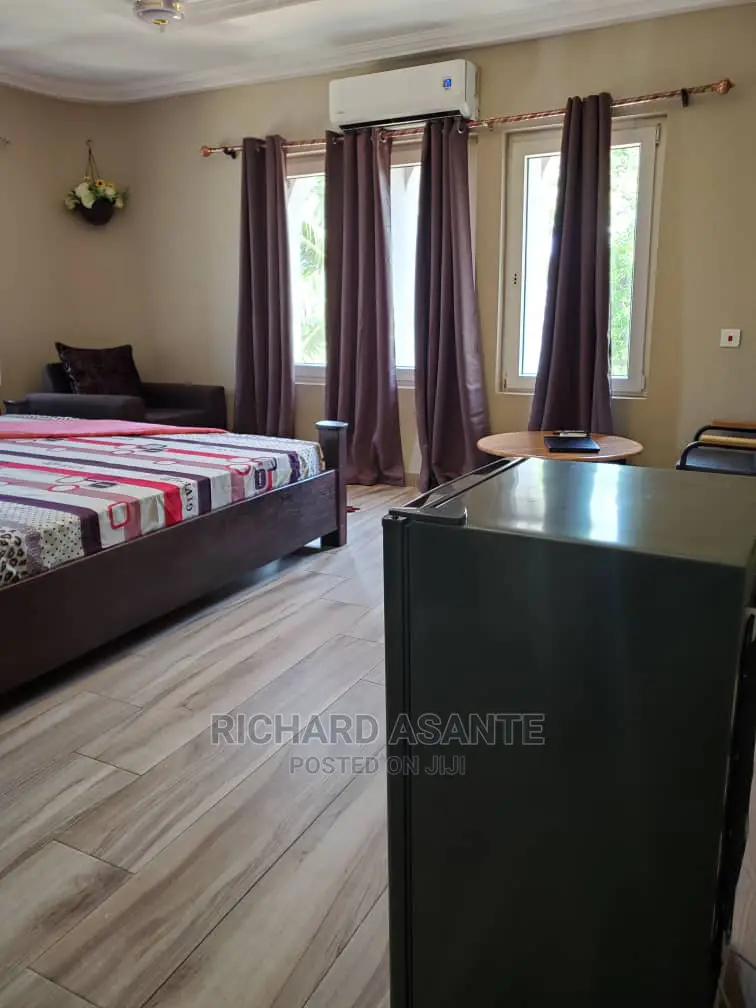Executive Apartment for Daily Booking at McCarthy/Weija Junc