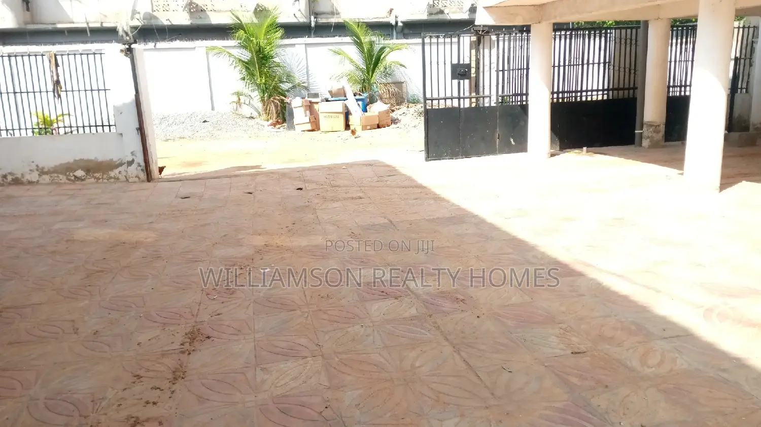1bdrm Apartment in Community 18 Estate, Spintex for rent