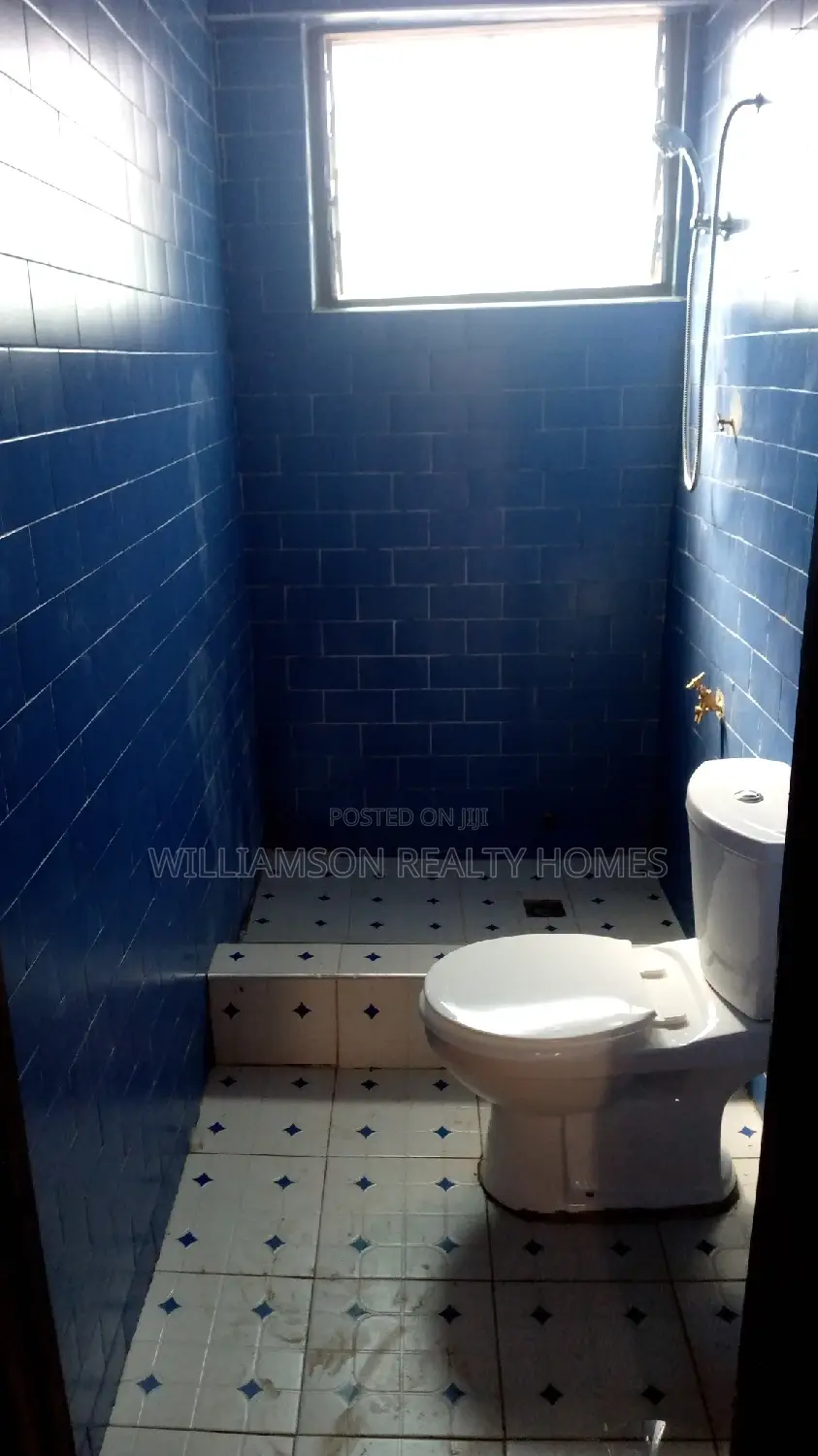 1bdrm Apartment in Community 18 Estate, Spintex for rent