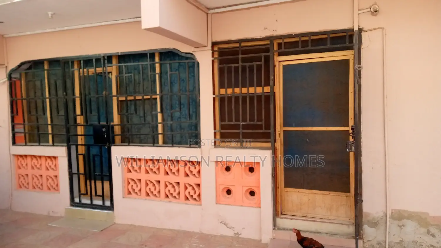 1bdrm Apartment in Community 18 Estate, Spintex for rent