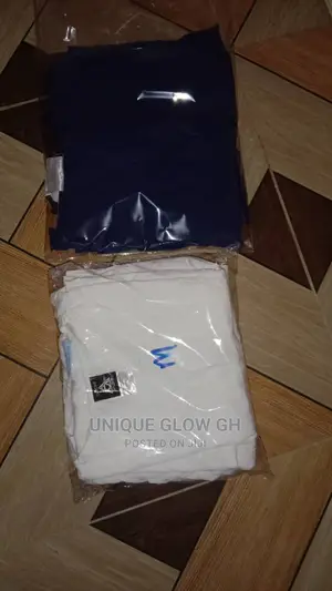 Foreign Used Medical Scrubs With Down to Match Scrub