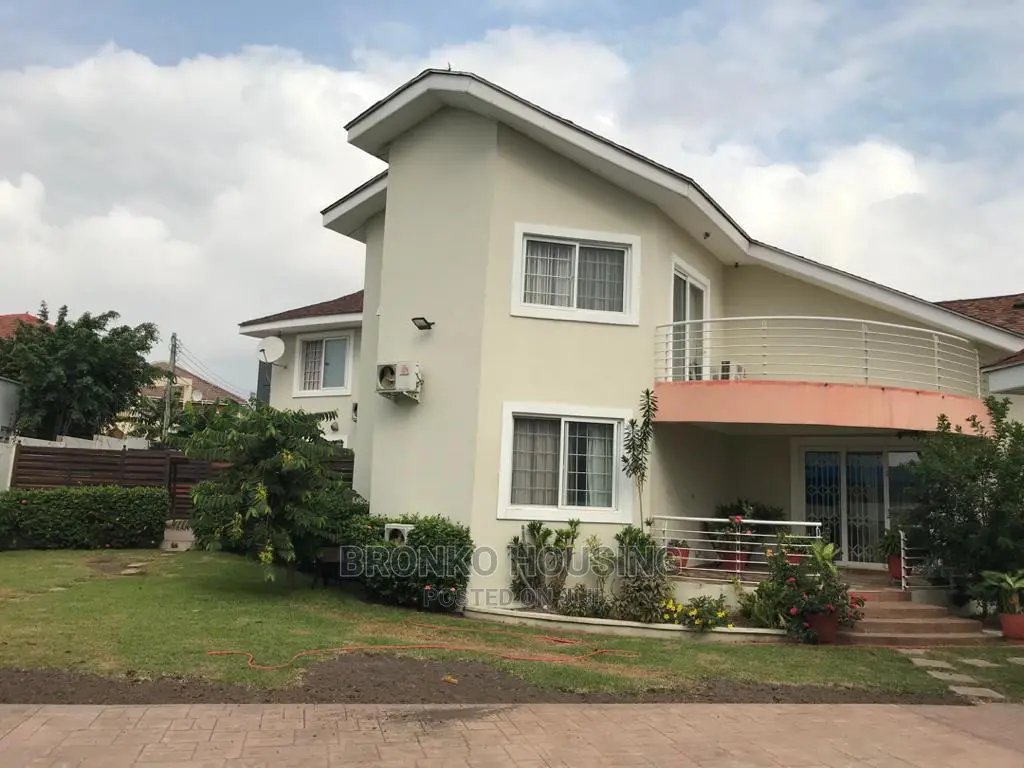 4bdrm House in Bronko Housing, Airport Residential Area for Rent