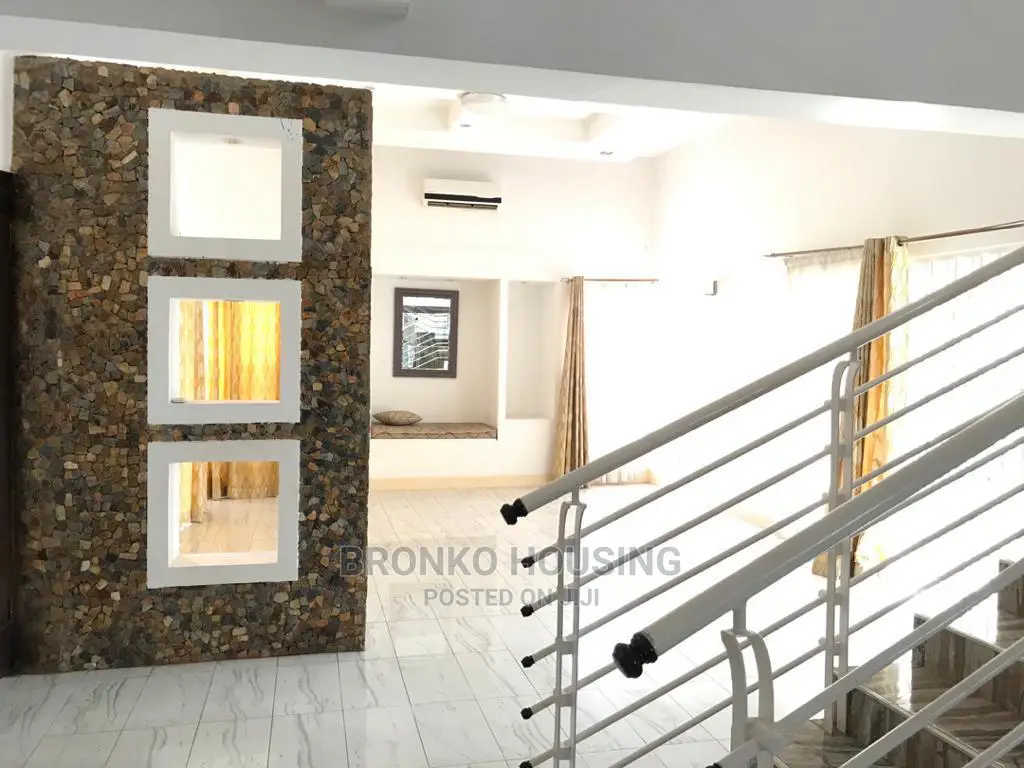 4bdrm House in Bronko Housing, Airport Residential Area for Rent