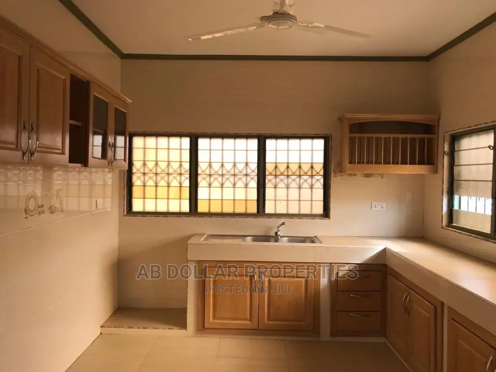 3bdrm House in Spintex for rent