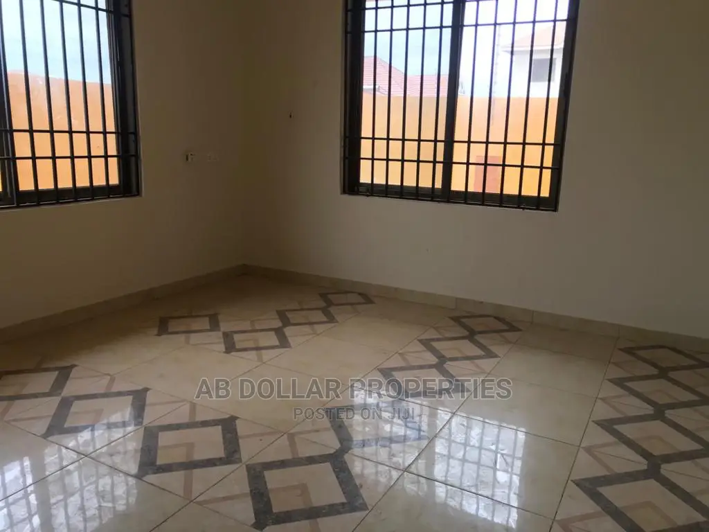 4bdrm House in Spintex for Rent