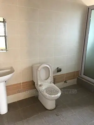 4bdrm House in Spintex for Rent