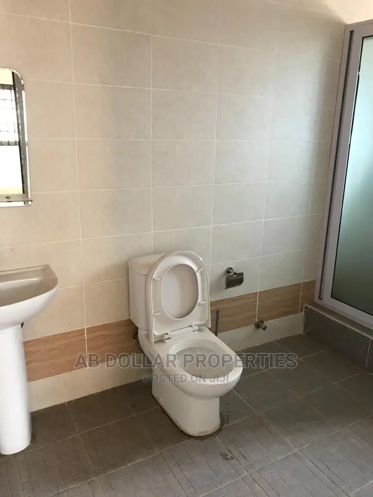 4bdrm House in Spintex for Rent