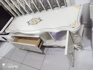 Royal TV Stand