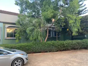 5bdrm Apartment in Adom Agency, American House for Rent