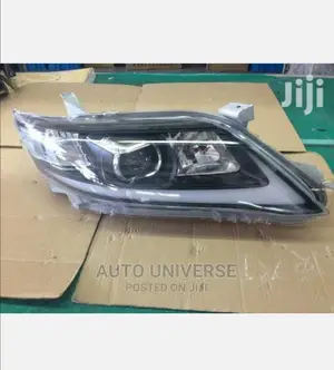 Toyota Camry 2011 Headlight