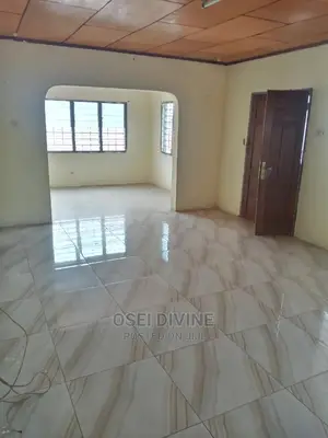 Decent 3-Bedrooms Apartments Dansoman