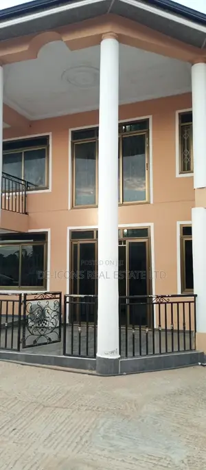2bdrm Duplex in De-Icons Real Estate, Awutu Senya East Municipal