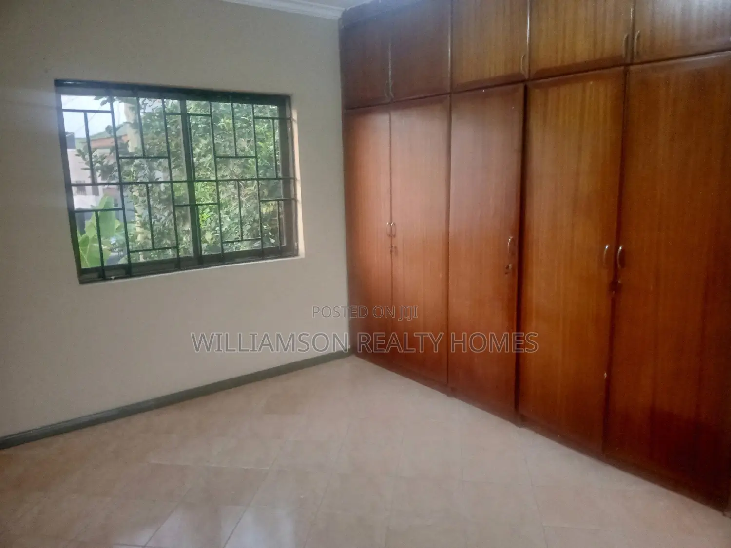 3bdrm House in Hfc Estate, Spintex for rent