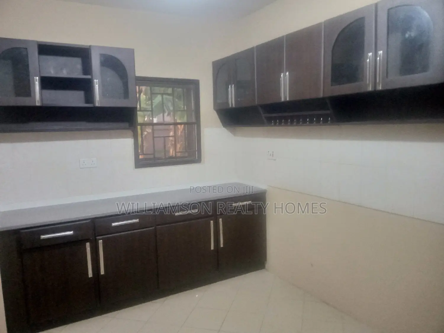 3bdrm House in Hfc Estate, Spintex for rent