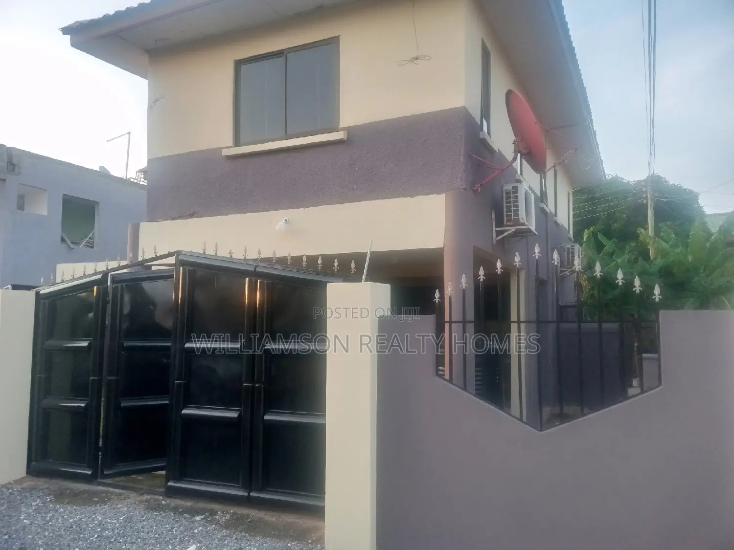 3bdrm House in Hfc Estate, Spintex for rent