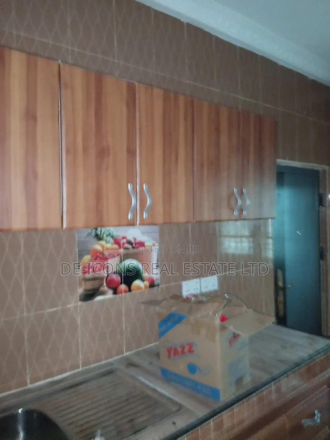 2bdrm Duplex in De-Icons Real Estate, Awutu Senya East Municipal
