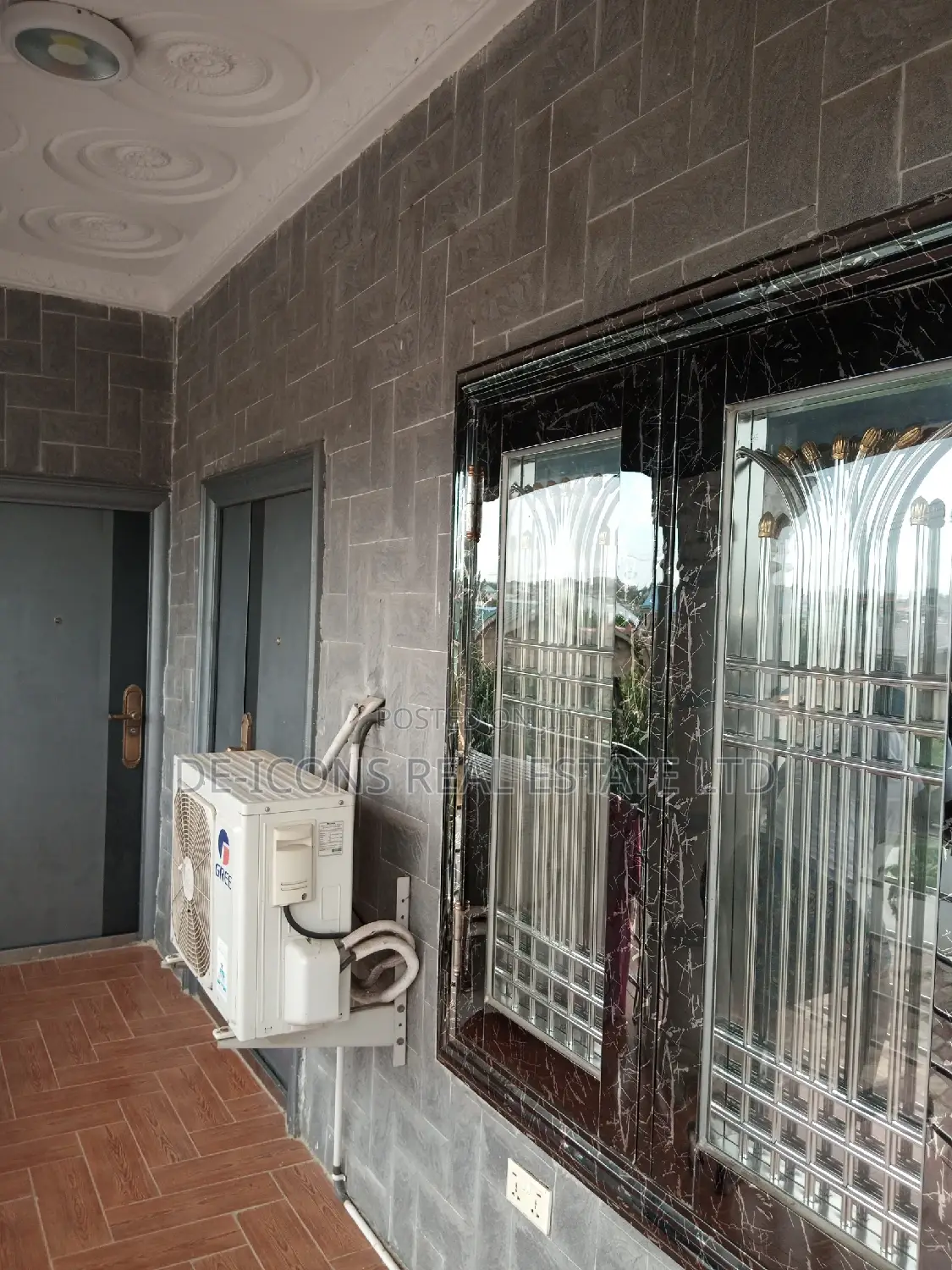 2bdrm Duplex in De-Icons Real Estate, Awutu Senya East Municipal