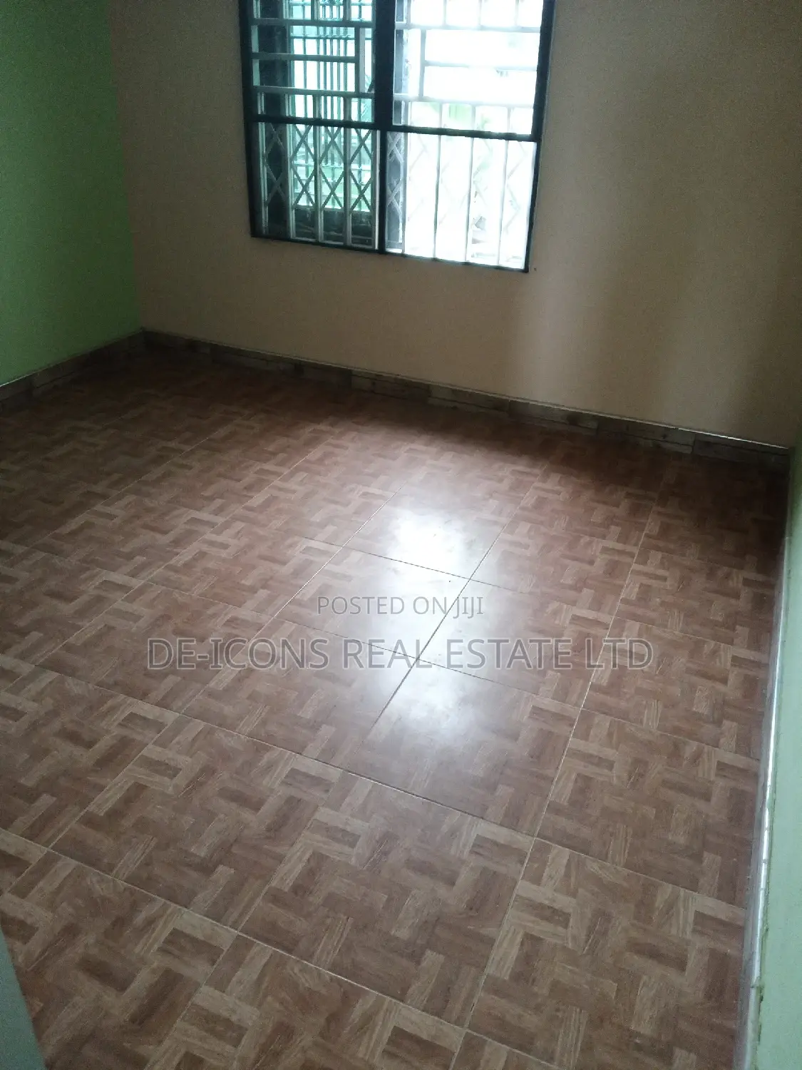 2bdrm Duplex in De-Icons Real Estate, Awutu Senya East Municipal