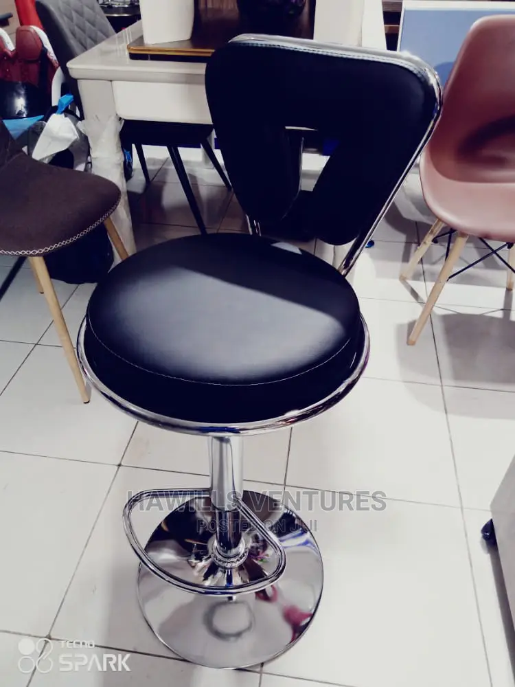 Totrin Bar Stool